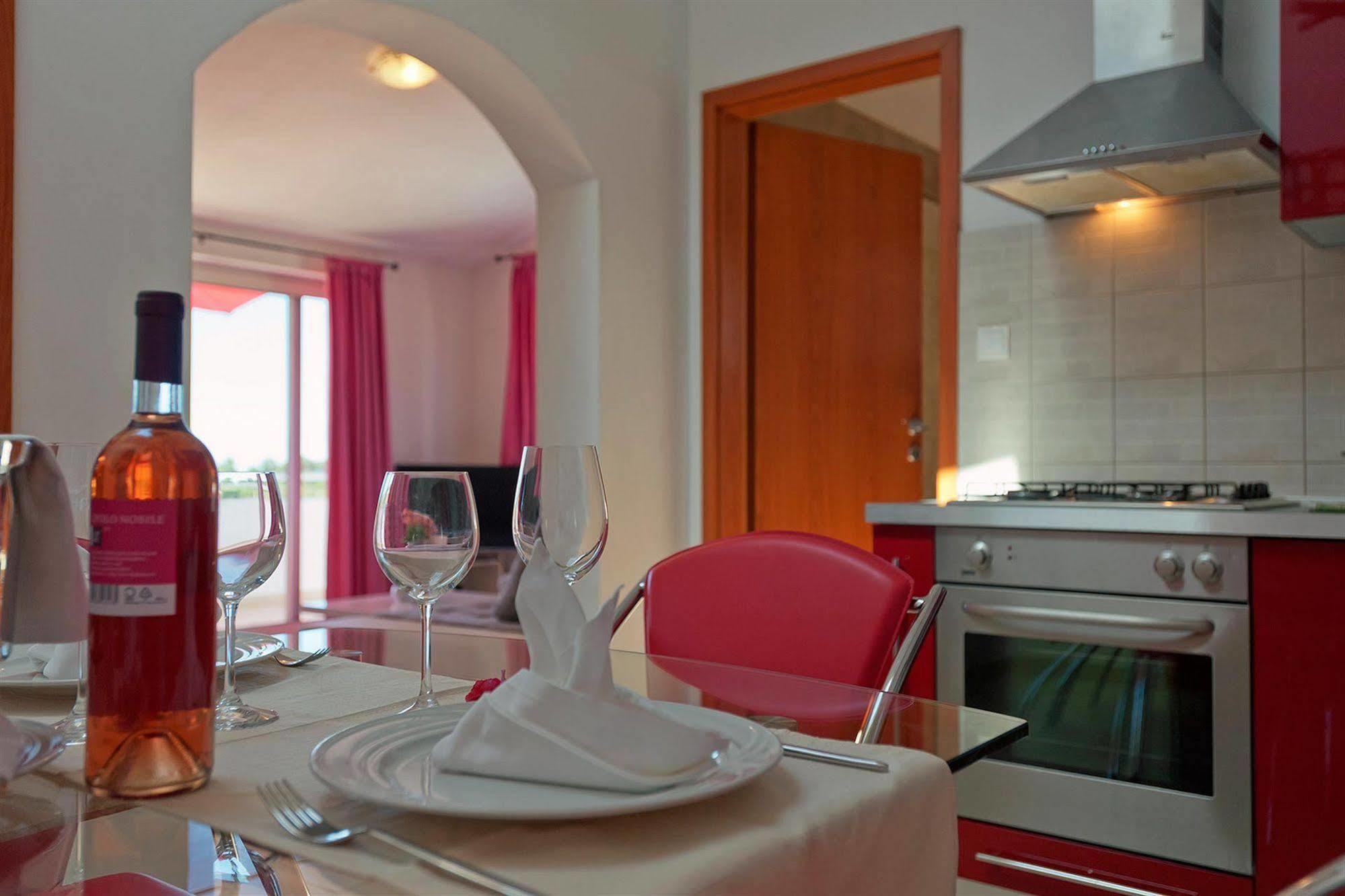 Boutique Apartments Seputic Хвар Екстер'єр фото