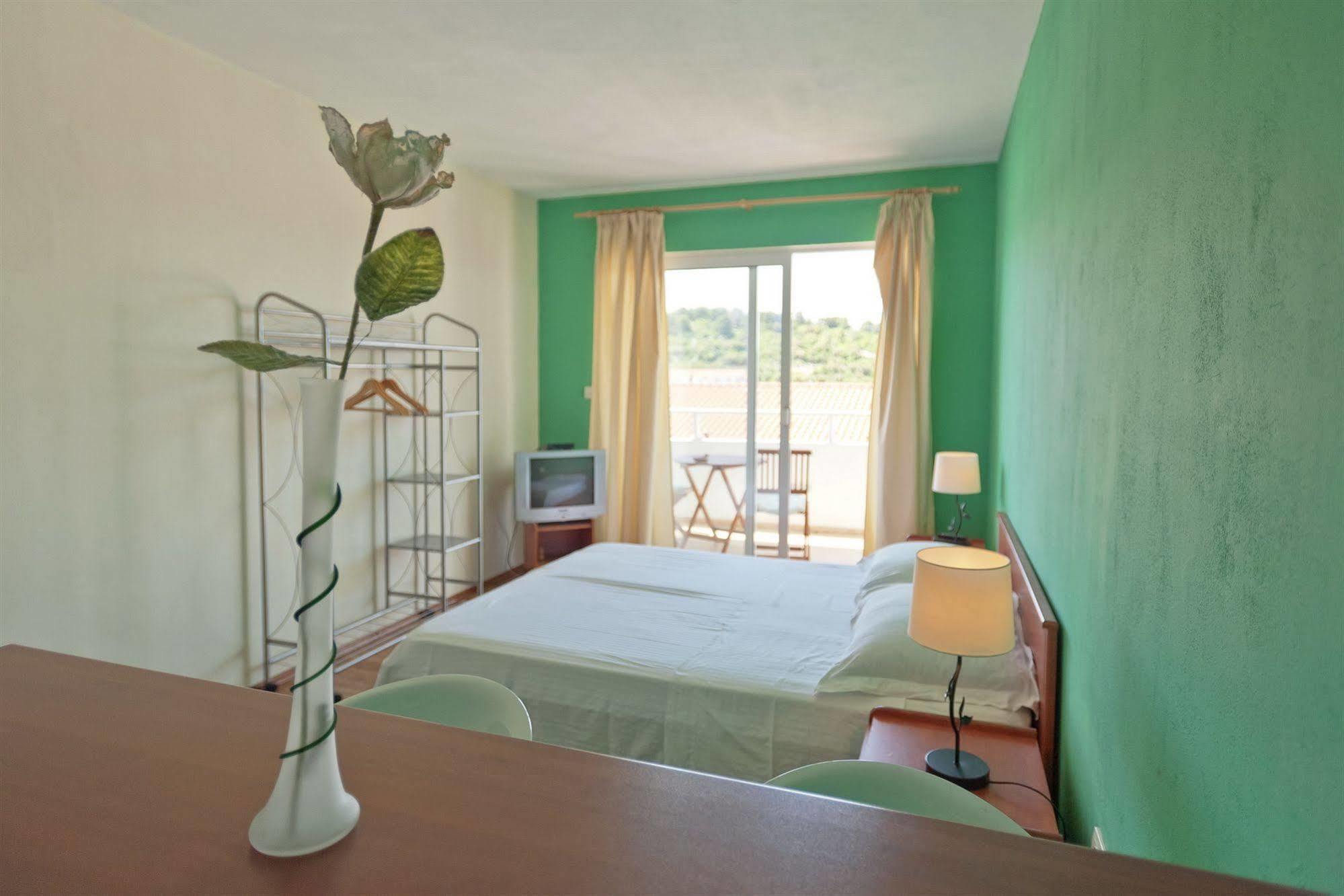Boutique Apartments Seputic Хвар Екстер'єр фото